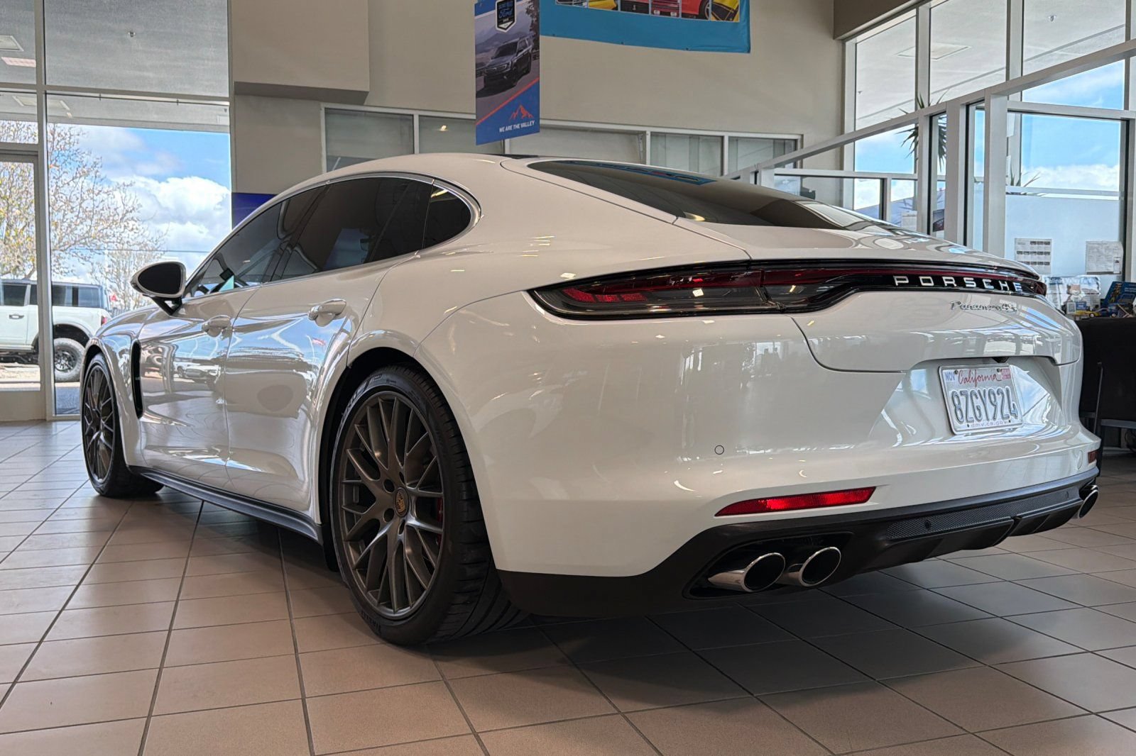 Used 2021 Porsche Panamera 4S AWD/4WD image 6