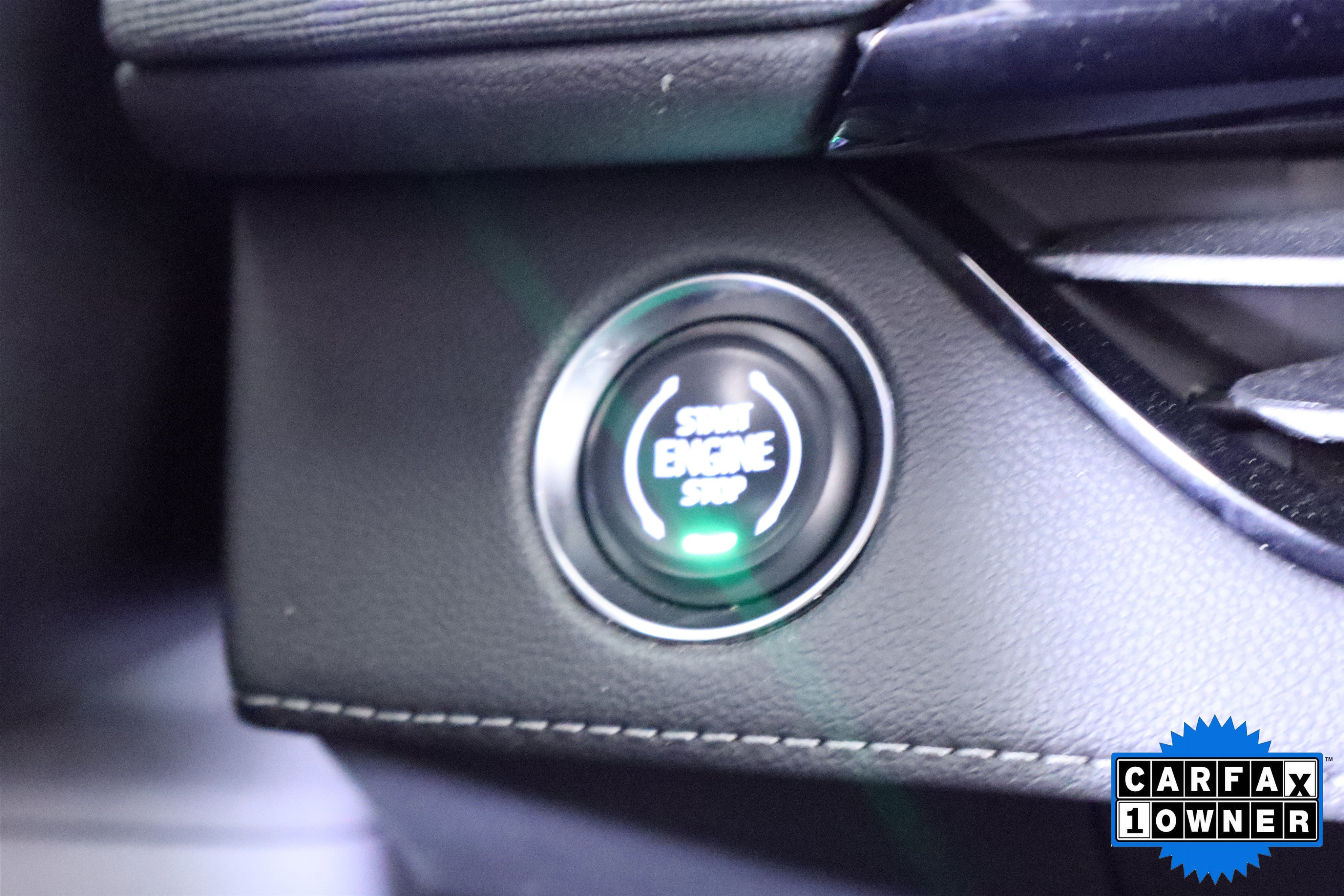 Used 2025 Buick Enclave Preferred FWD image 33