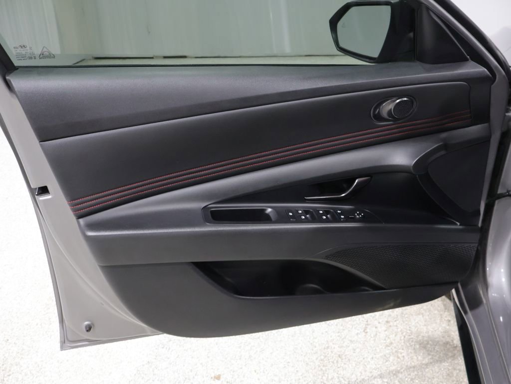 Used 2023 Hyundai Elantra N Line image 13