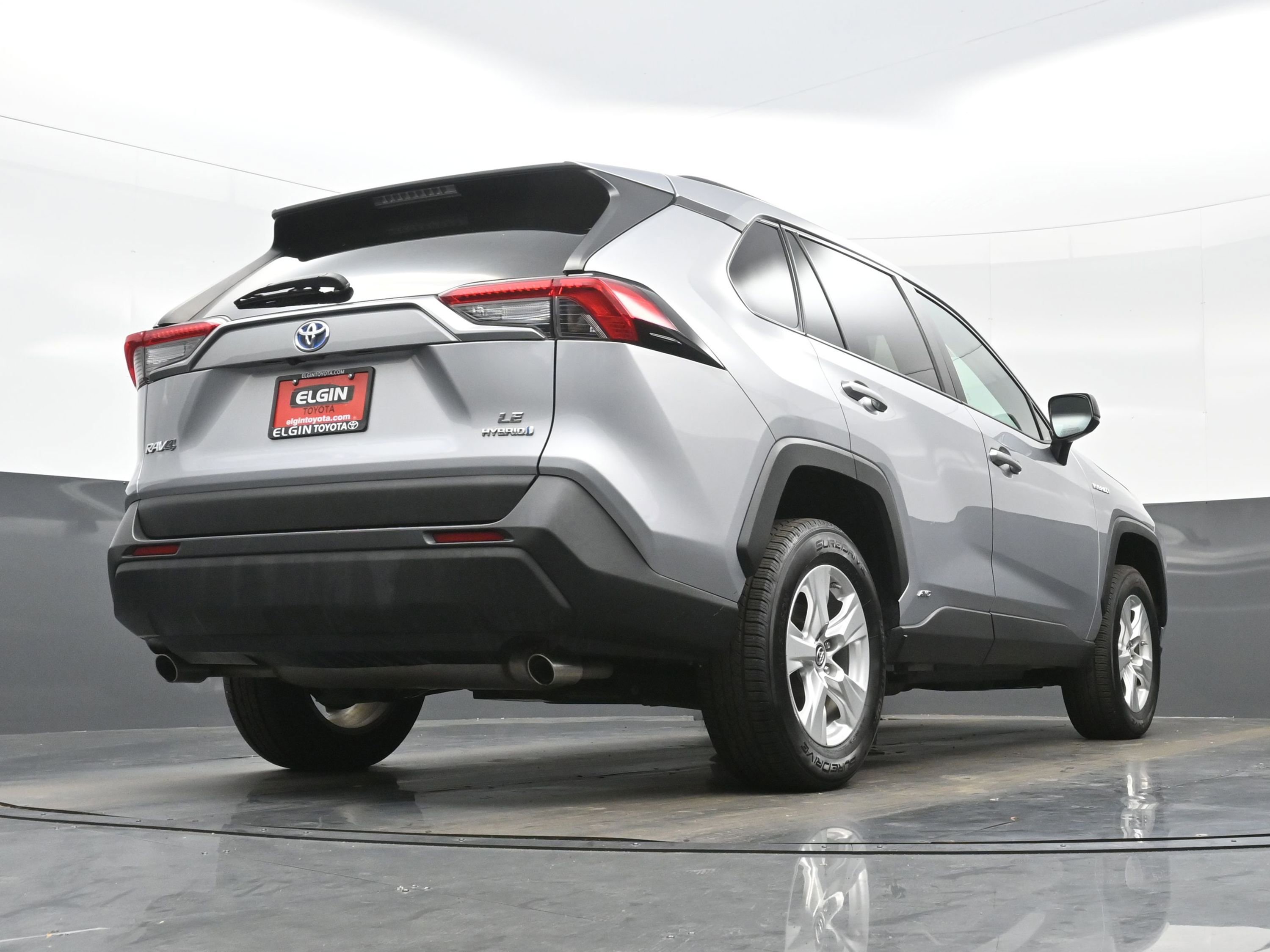 Used 2021 Toyota RAV4 LE image 29