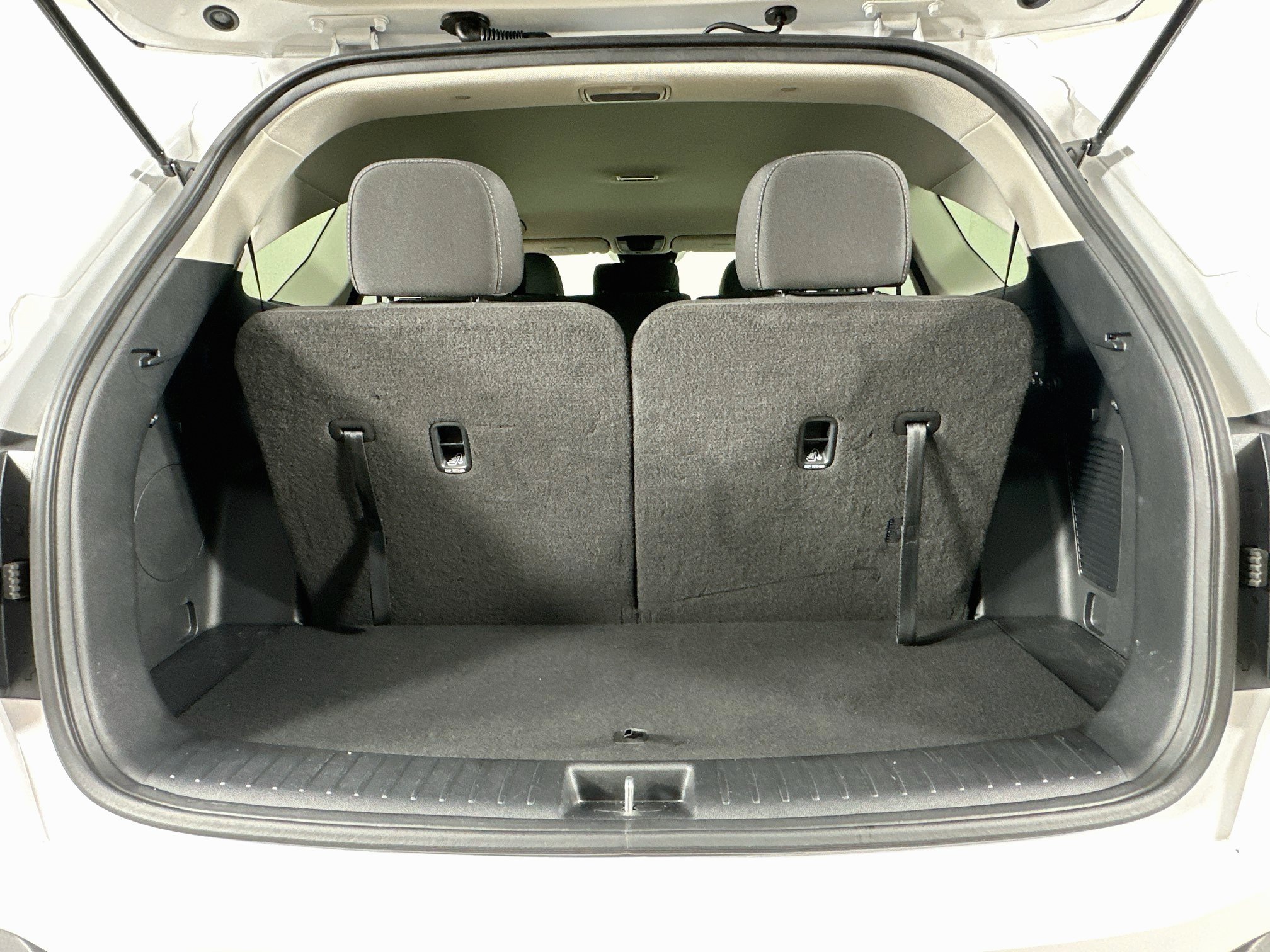 Used 2025 Kia Sorento LX FWD image 28