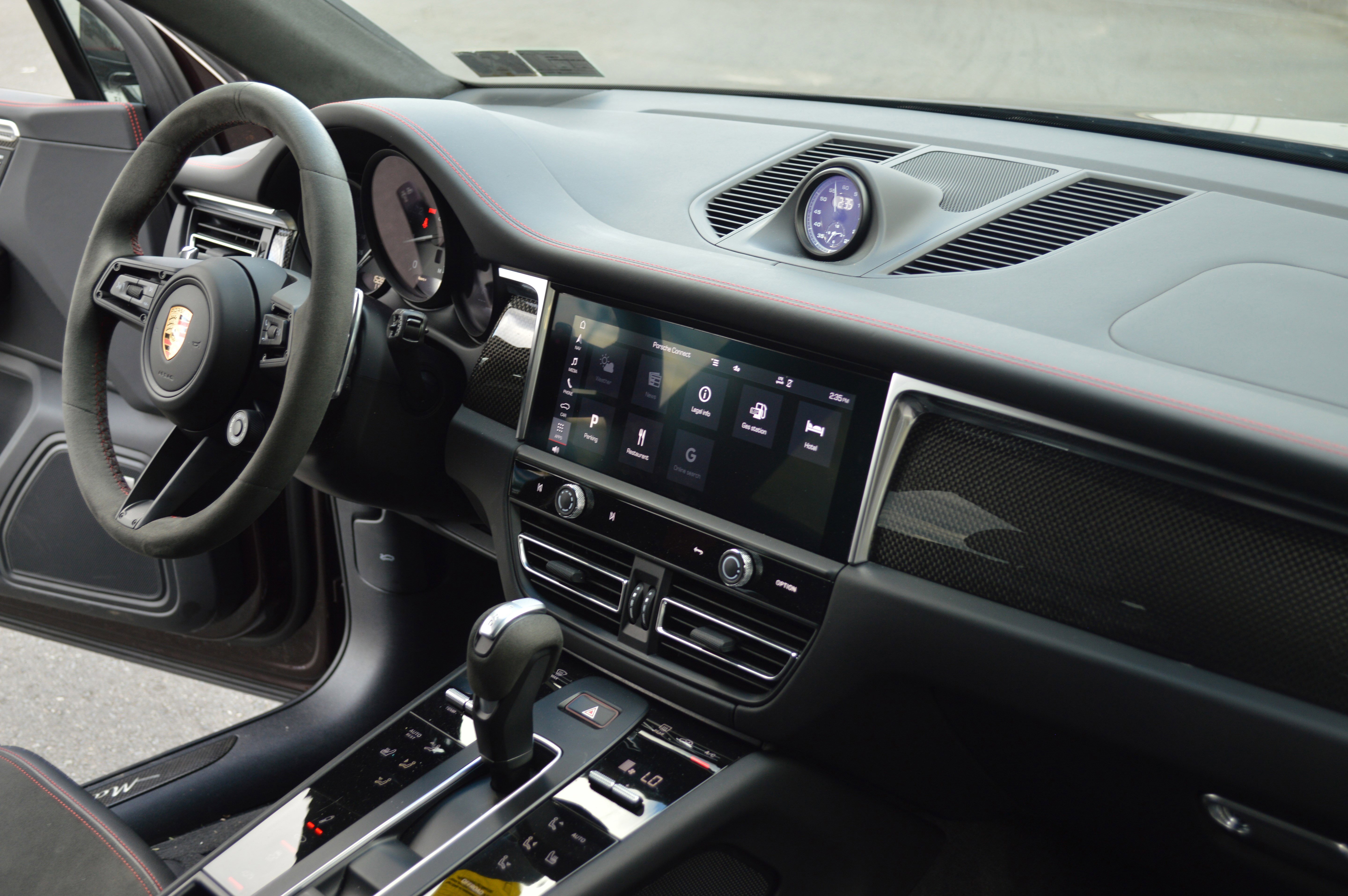 Used 2023 Porsche Macan GTS image 38