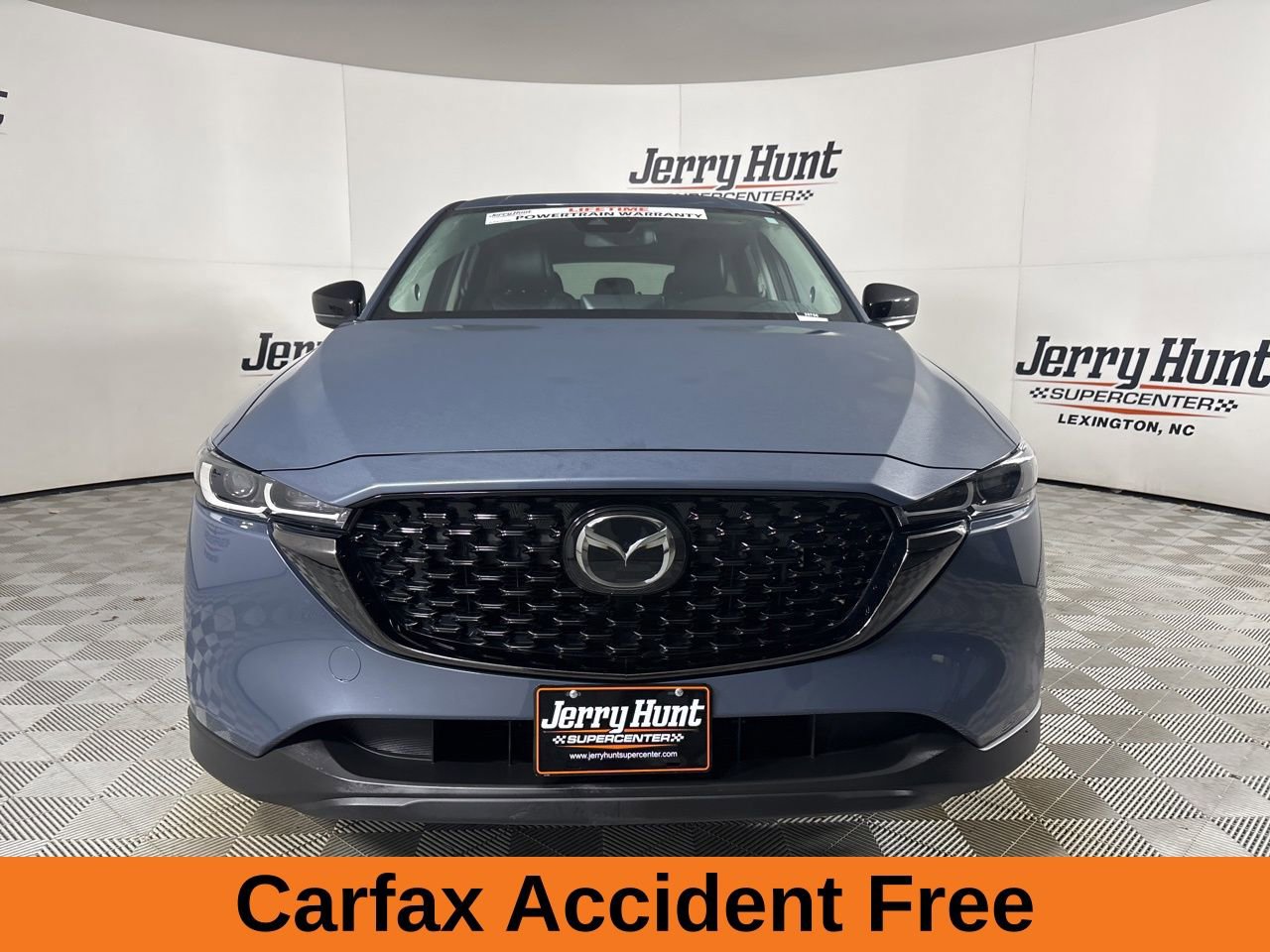 Used 2024 MAZDA CX-5 Carbon Edition image 3