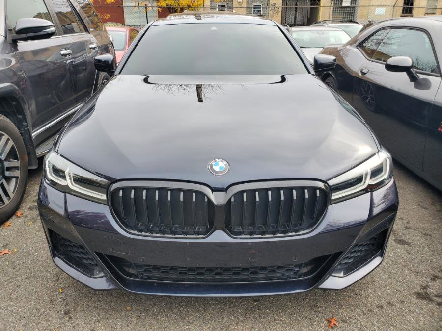 Used 2023 BMW 540i xDrive w/ M Sport Package image 5