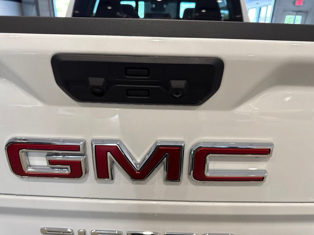 New 2026 GMC Sierra 1500 SLT w/ SLT Premium Plus Package AWD/4WD image 9