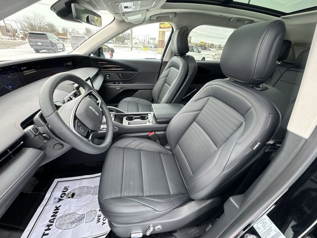 New 2026 Lincoln Nautilus Reserve w/ Jet Appearance Package image 11
