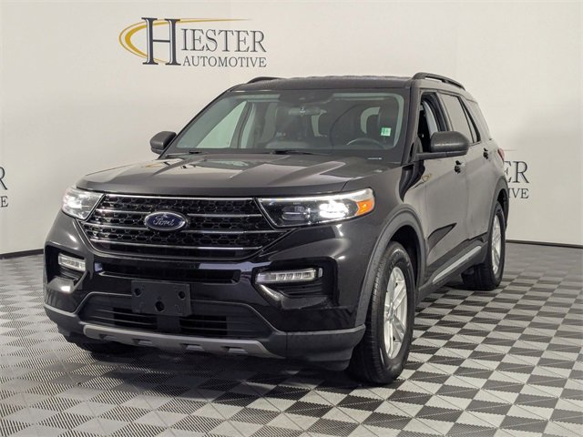 Used 2021 Ford Explorer XLT w/ Equipment Group 202A image 4