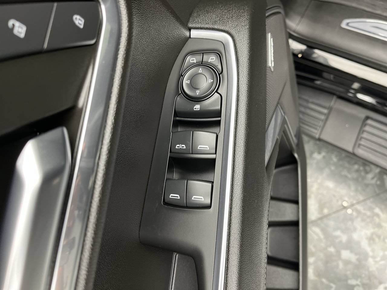 Certified 2024 GMC Sierra 1500 Elevation w/ Elevation Premium Package AWD/4WD image 10