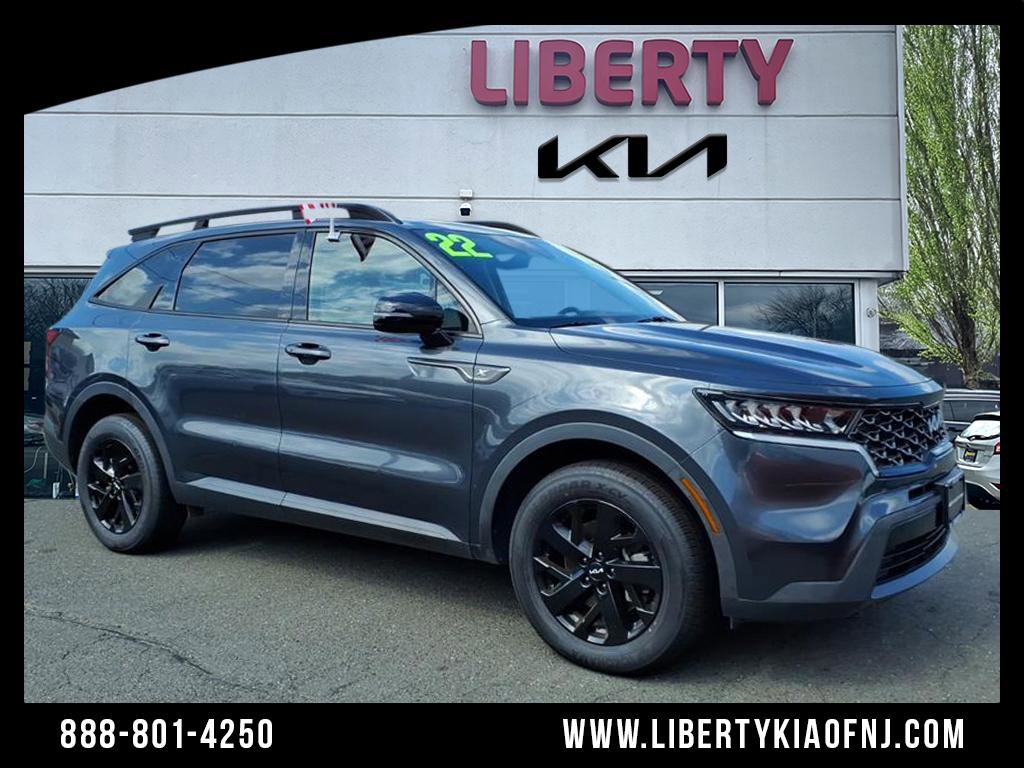 Certified 2022 Kia Sorento S w/ Panoramic Sunroof Package