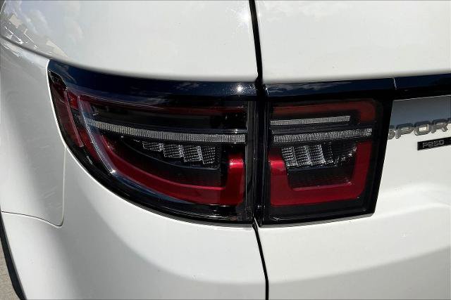 Used 2020 Land Rover Discovery Sport SE AWD/4WD image 22