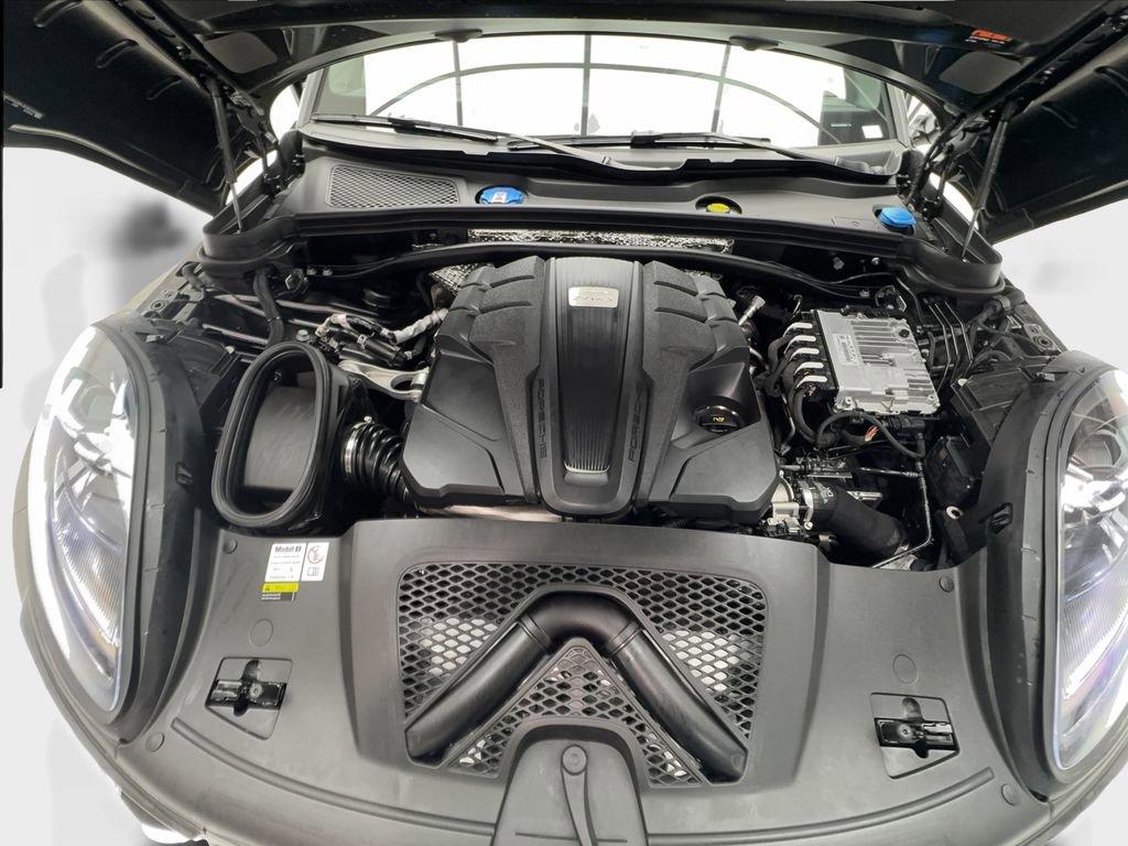 Used 2023 Porsche Macan S image 40