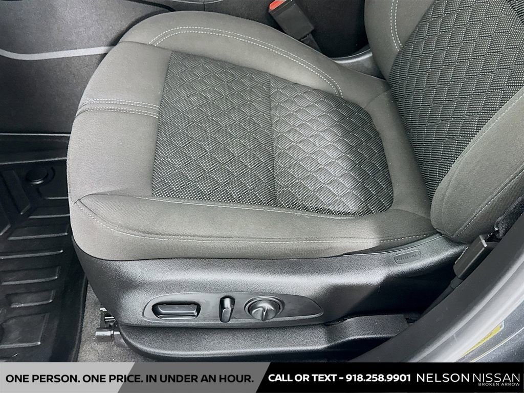 Used 2019 Chevrolet Blazer LT w/ LPO, Sport Package AWD/4WD image 19