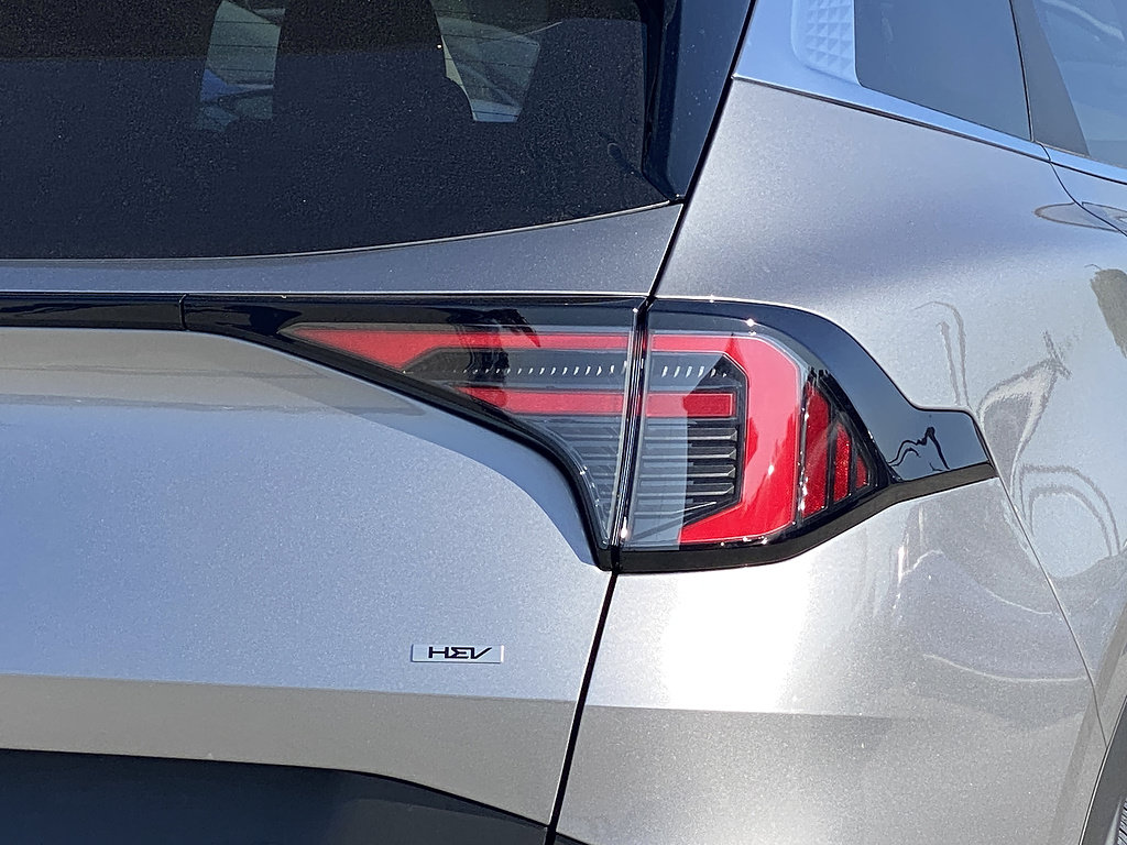 New 2026 Kia Sportage LX FWD image 4