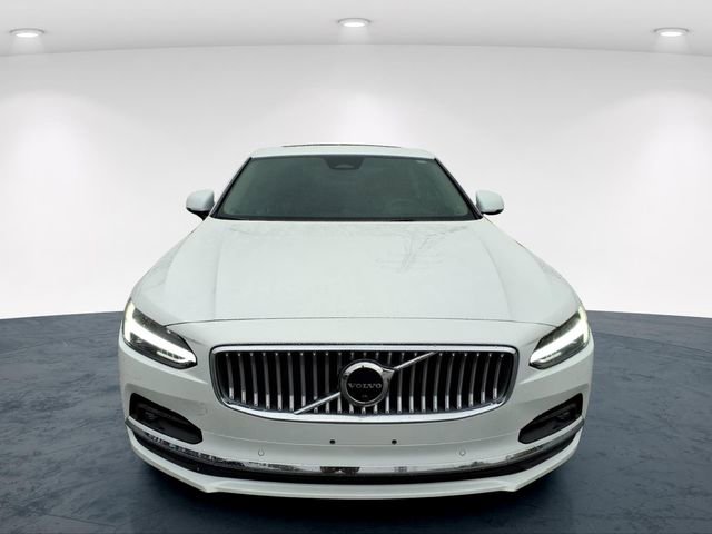 Used 2022 Volvo S90 B6 Inscription w/ Advanced Package AWD/4WD image 4
