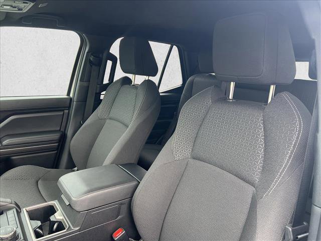 Used 2025 Toyota 4Runner SR5 AWD/4WD image 16