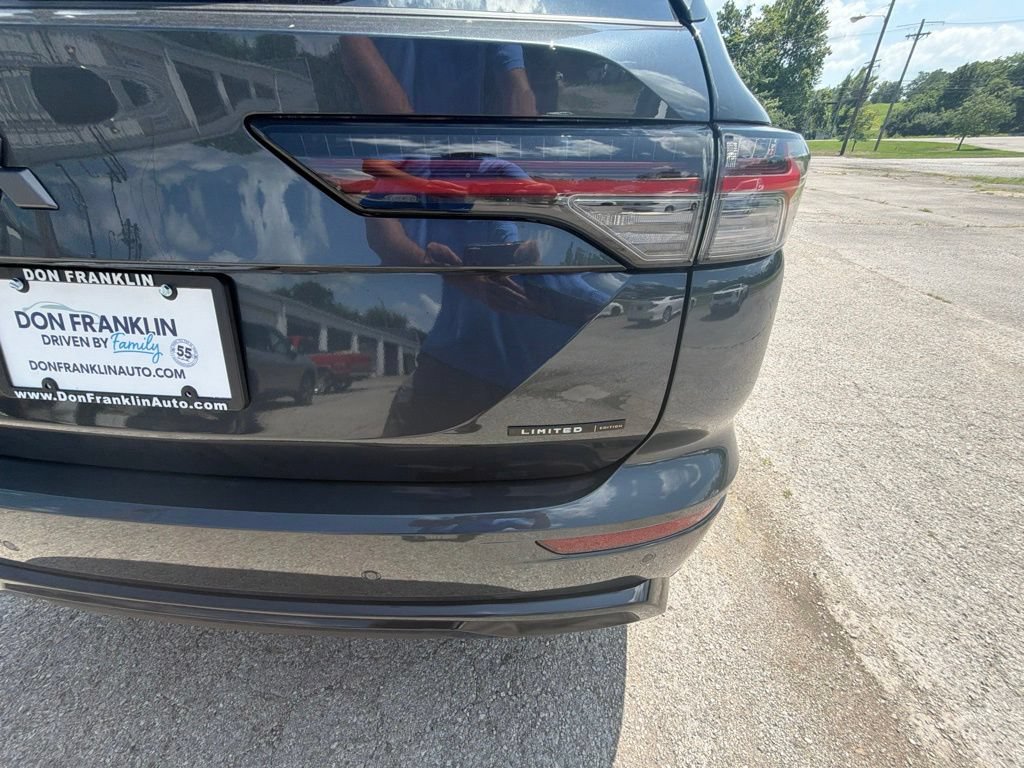 New 2026 Mitsubishi Outlander LE FWD image 7