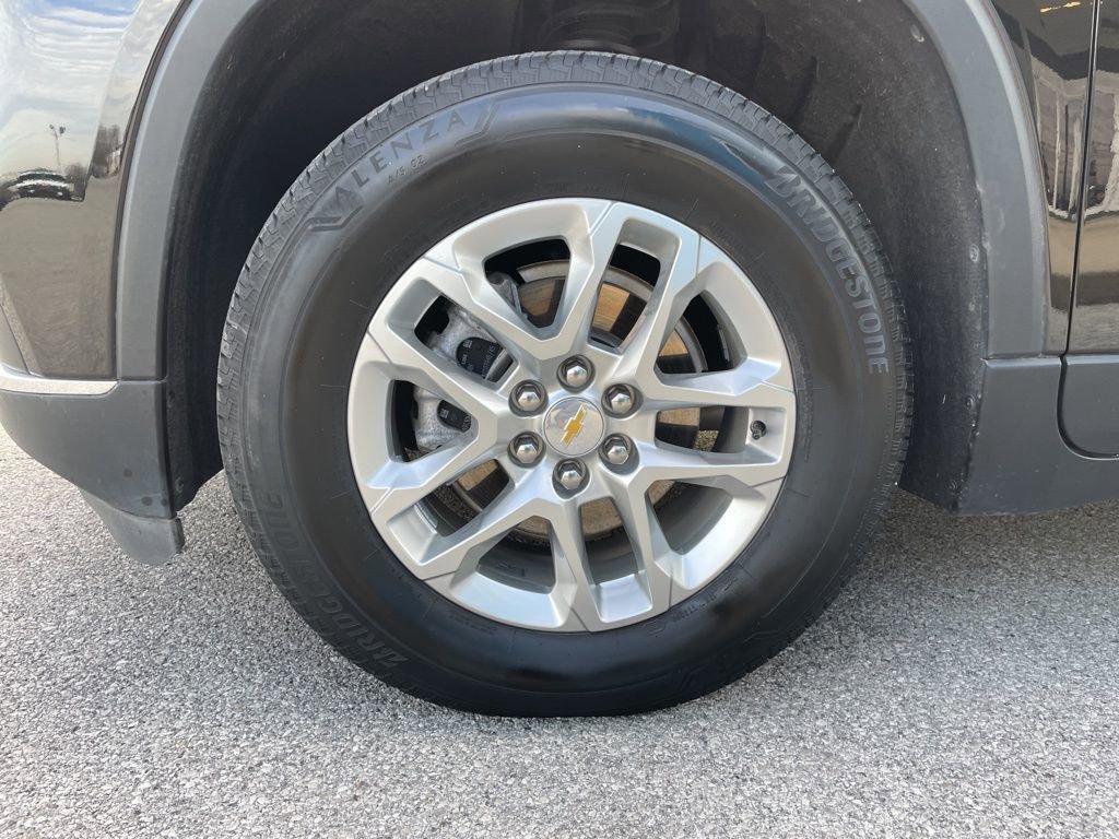 Used 2021 Chevrolet Traverse LT image 58