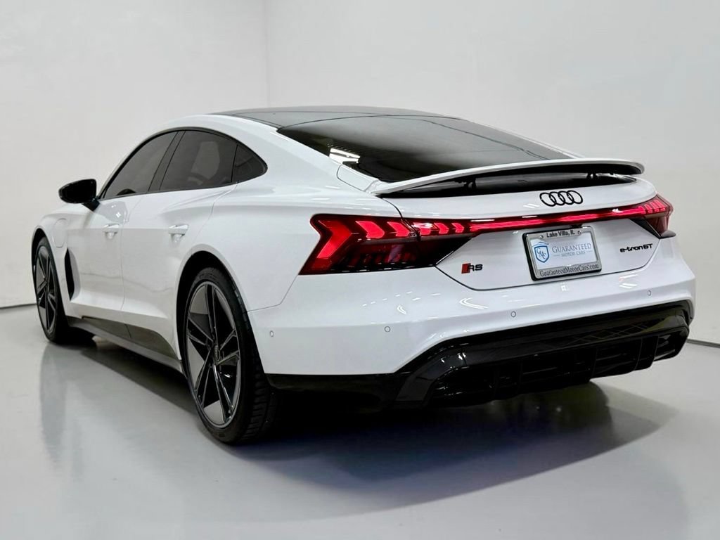 Used 2024 Audi RS e-tron GT w/ Carbon Performance Package AWD/4WD image 19