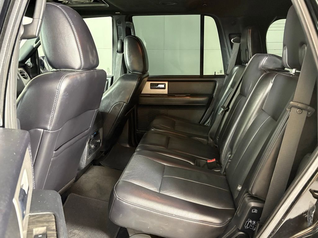 Used 2016 Ford Expedition Limited RWD image 37