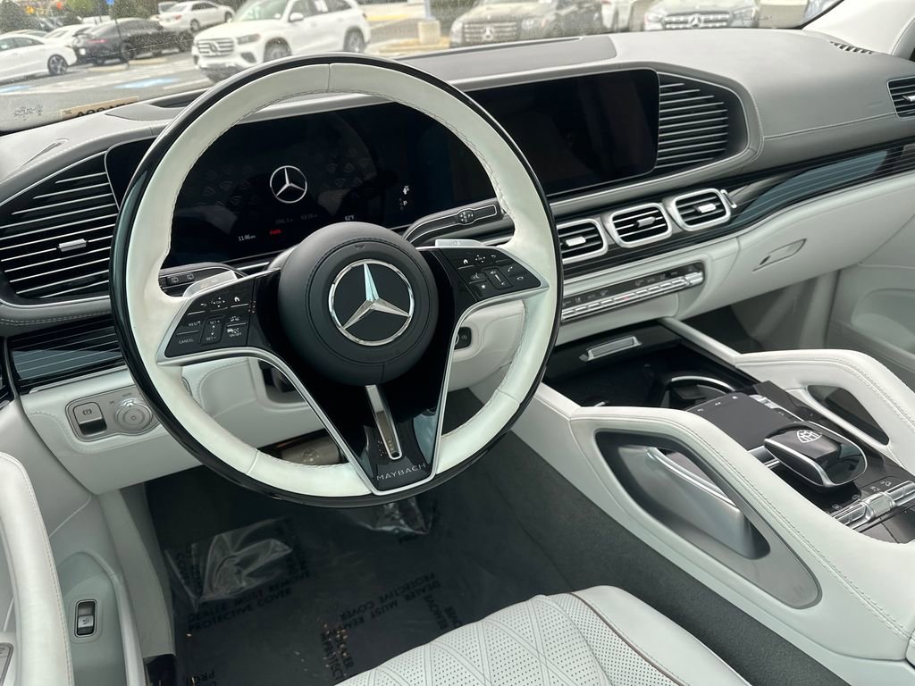 Certified 2025 Mercedes-Benz Maybach GLS 600 4MATIC image 27