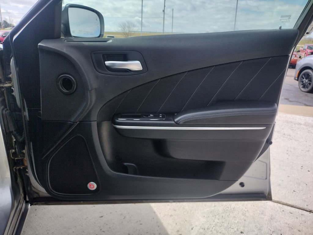 Used 2017 Dodge Charger SXT w/ Rallye Appearance Group image 18