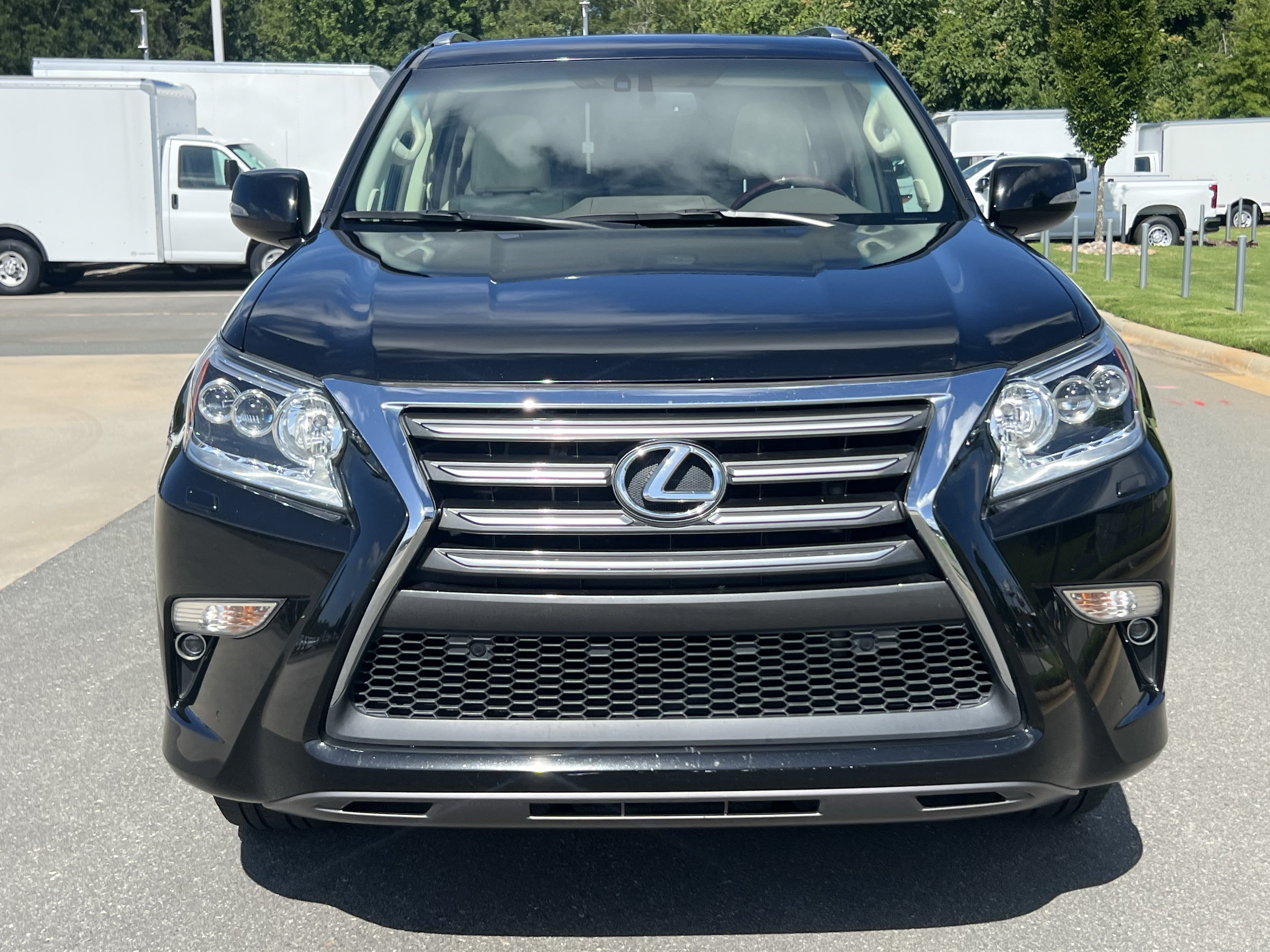 Used 2019 Lexus GX 460 Premium w/ Premium Package AWD/4WD image 4
