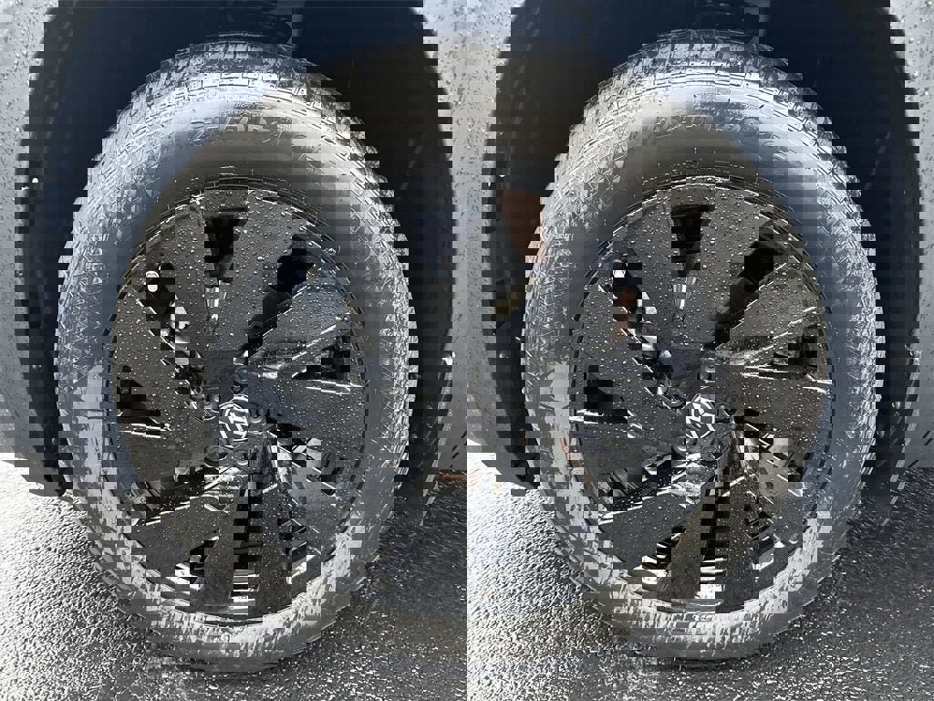 New 2026 Volkswagen Atlas SE image 8