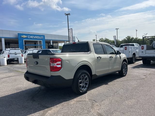 Used 2025 Ford Maverick XLT w/ Equipment Group 302A AWD/4WD image 3