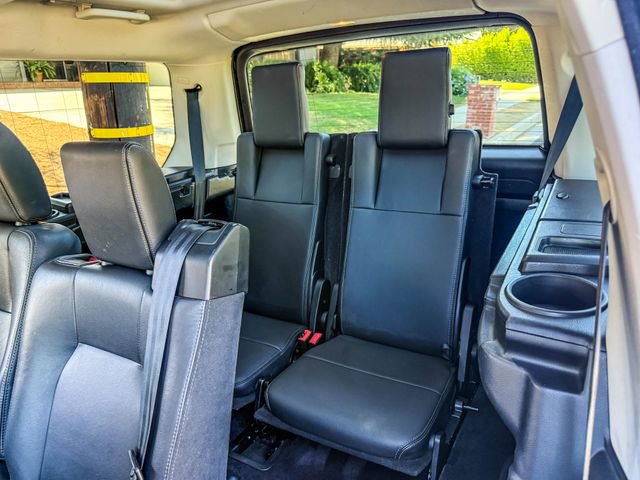 Used 2016 Land Rover LR4 HSE image 10