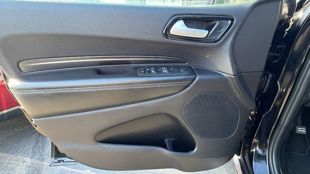 Used 2023 Dodge Durango SXT image 19