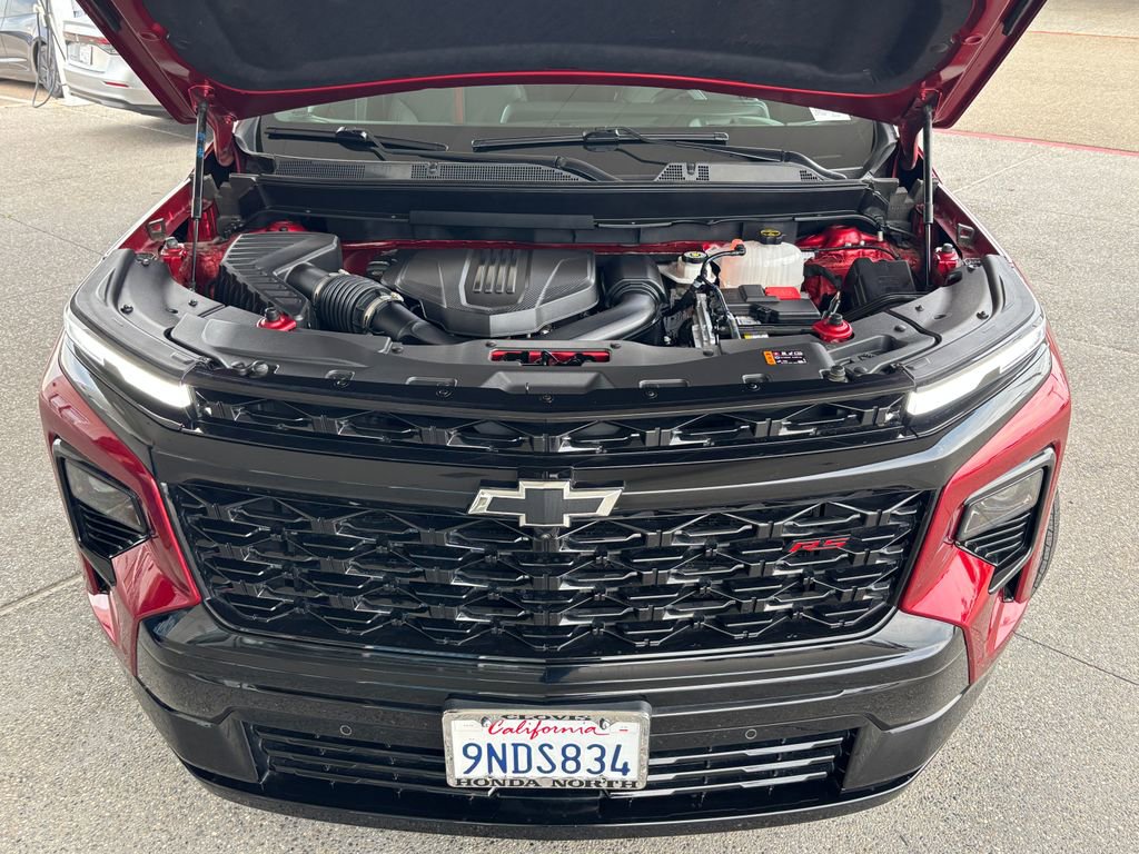 Used 2024 Chevrolet Traverse RS image 31