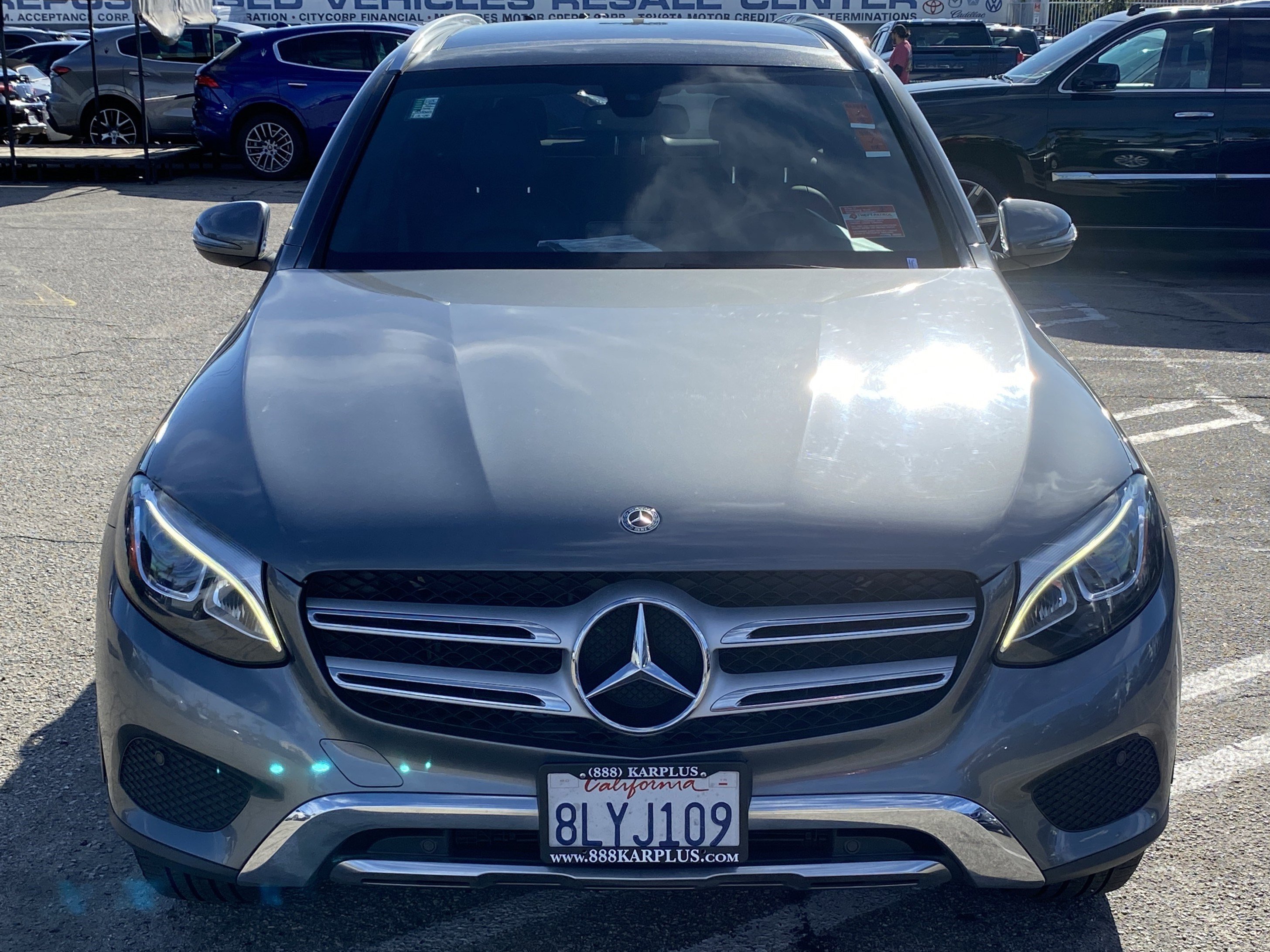 Used 2019 Mercedes-Benz GLC 350e 4MATIC w/ Premium Package image 3