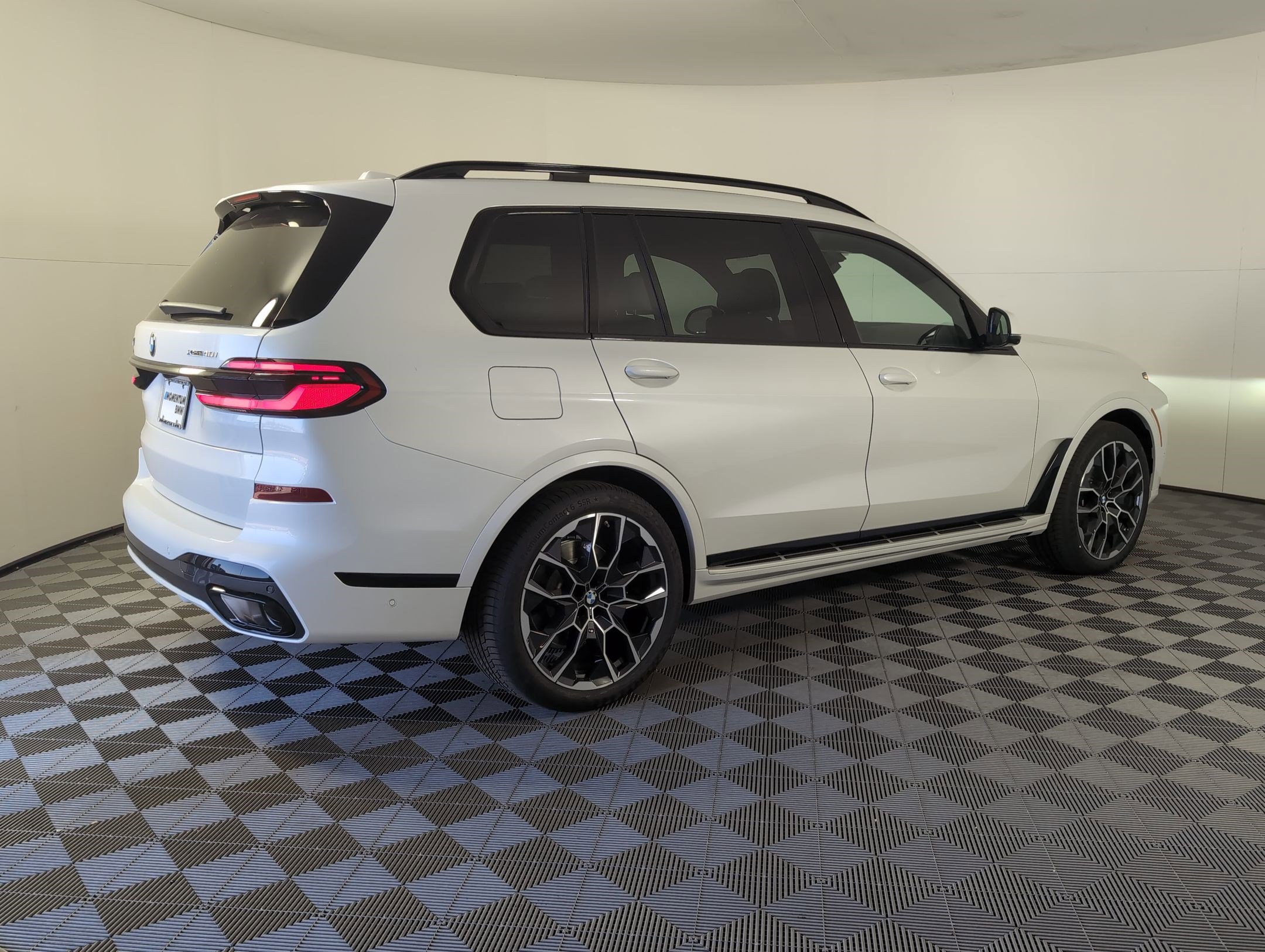 New 2026 BMW X7 xDrive40i w/ M Sport Package image 7
