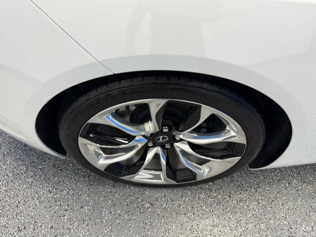 Used 2022 Lexus LC 500 Convertible w/ Touring Package RWD image 34