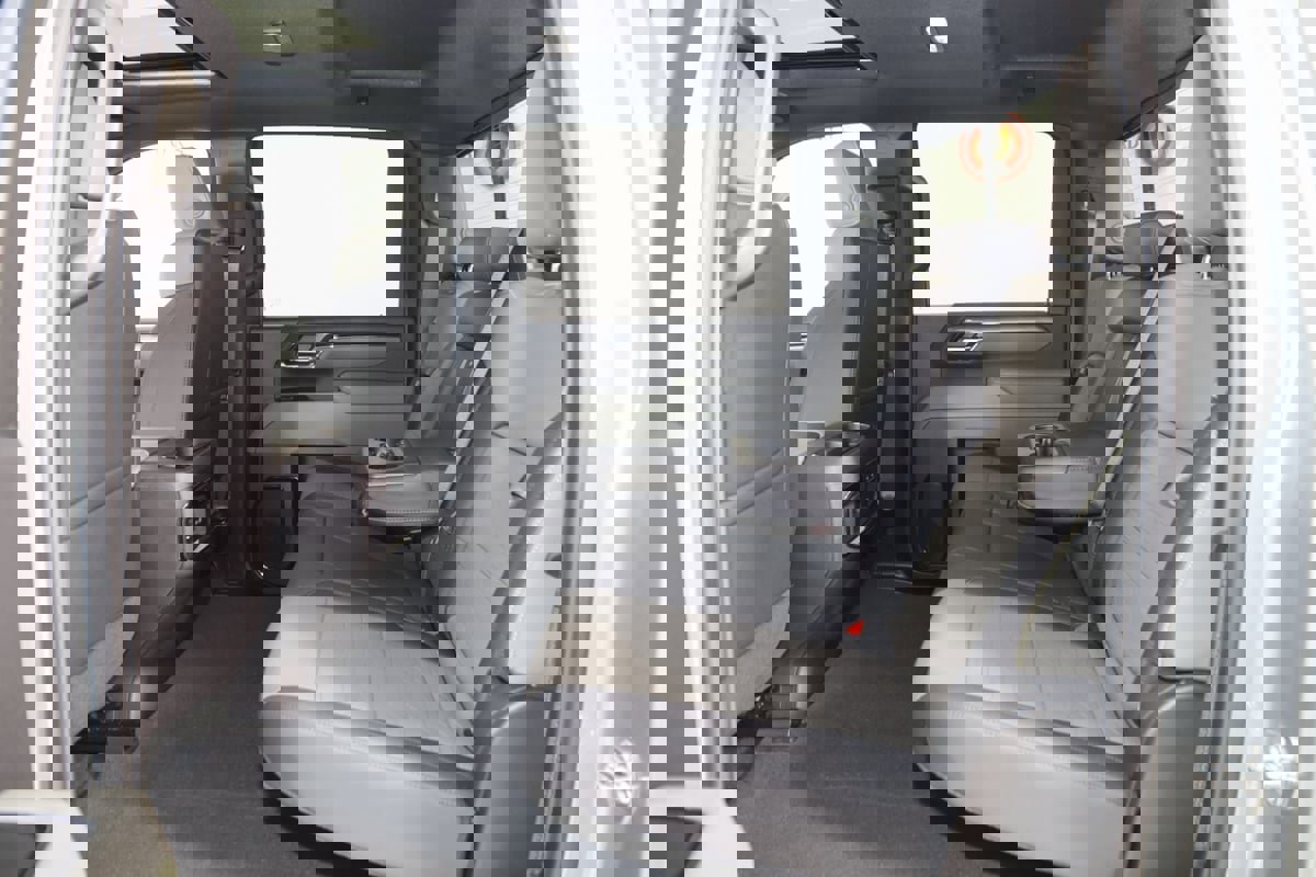 Used 2025 Chevrolet Silverado 2500 ZR2 image 47