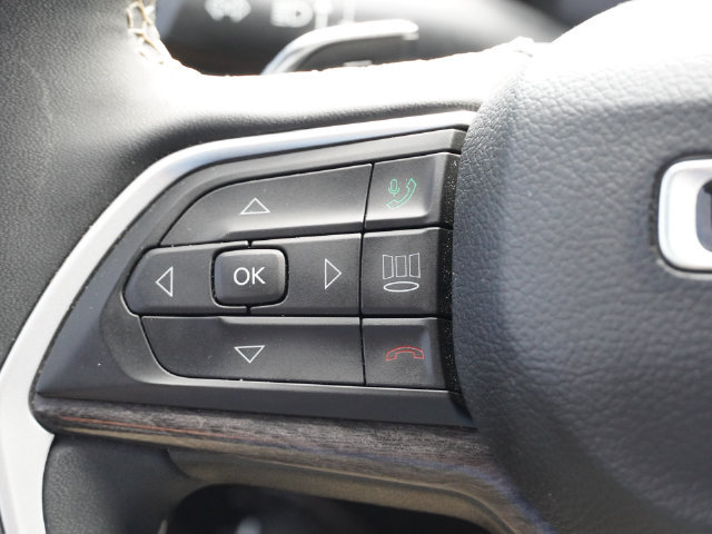 Used 2023 Jeep Grand Cherokee L Limited RWD image 41