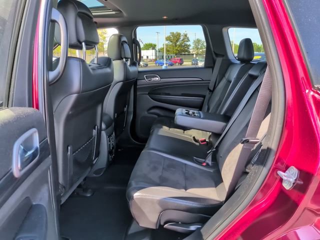 Used 2020 Jeep Grand Cherokee Laredo AWD/4WD image 14