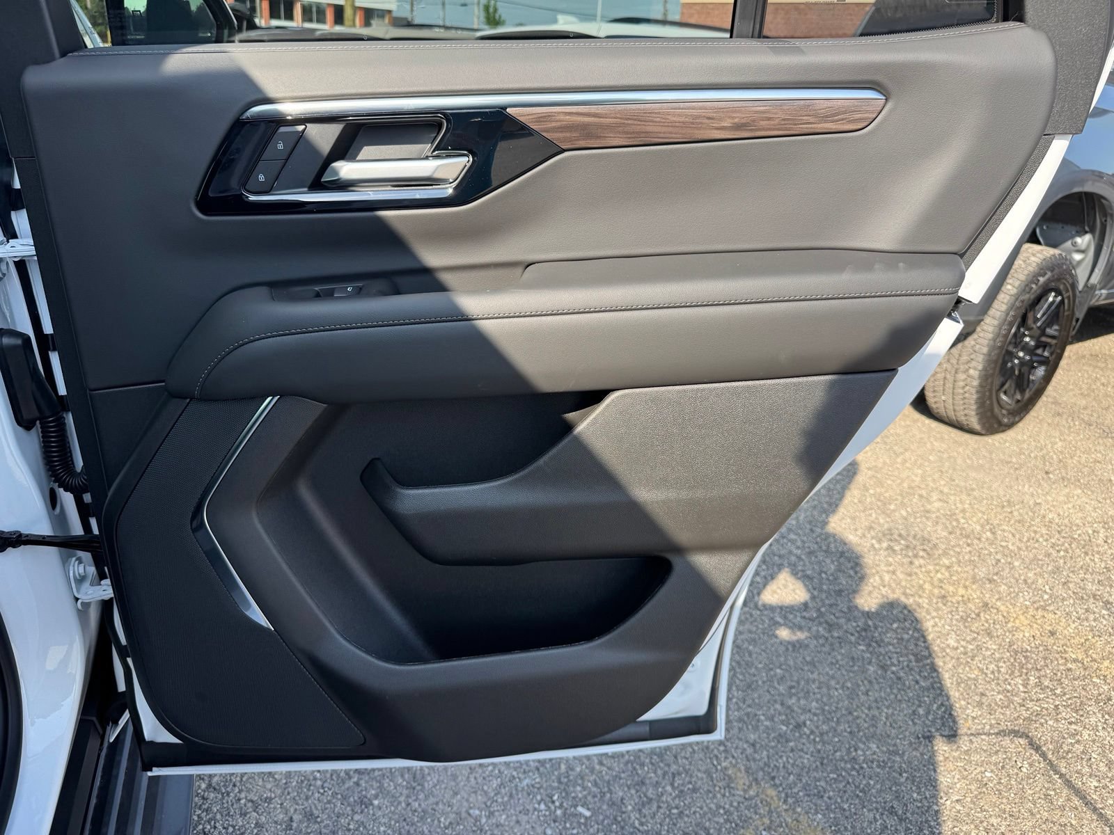 New 2026 Chevrolet Tahoe LS w/ Max Trailering Package AWD/4WD image 28