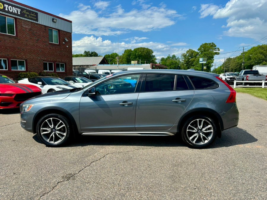 Used 2018 Volvo V60 T5 Cross Country w/ Convenience Package AWD/4WD image 5
