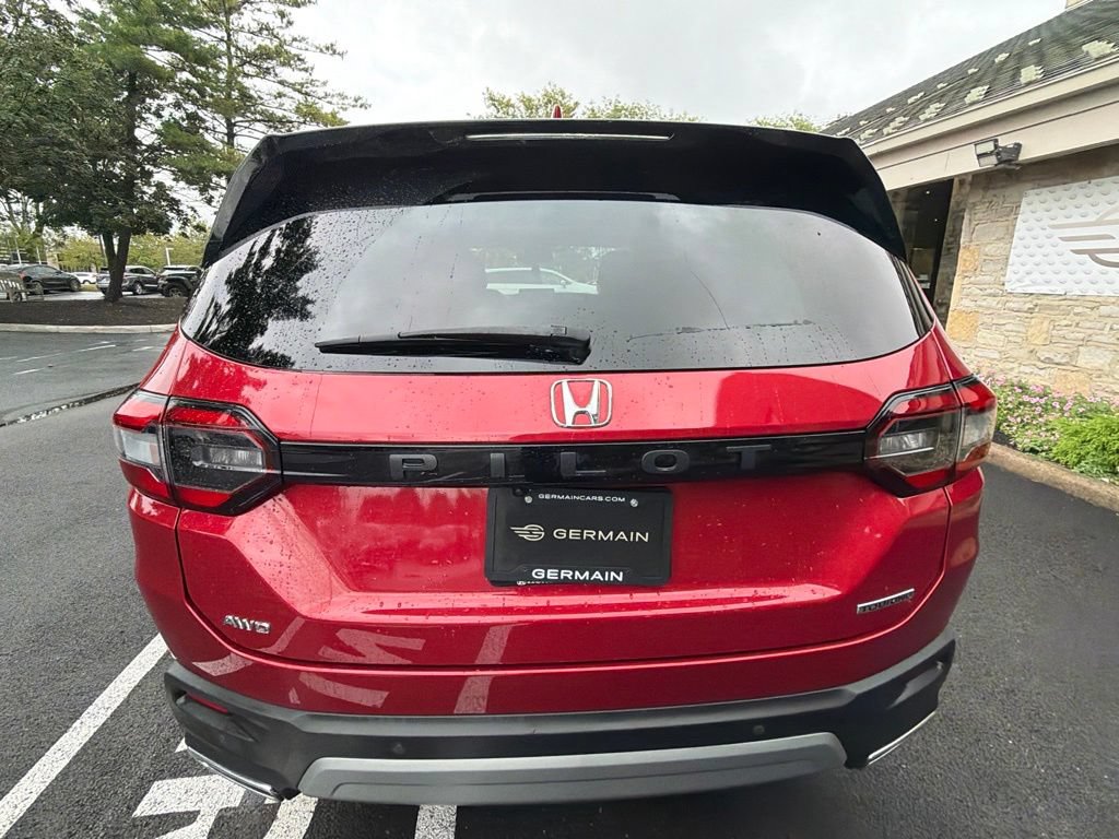 Certified 2024 Honda Pilot Touring image 7