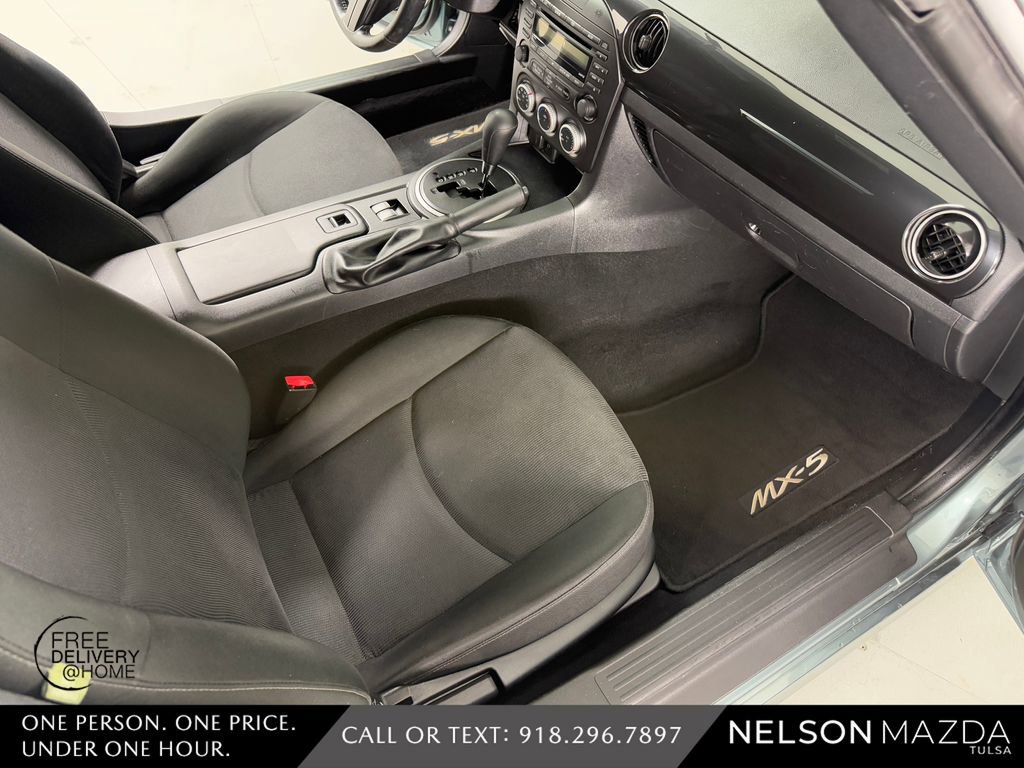 Used 2013 MAZDA MX-5 Miata Sport image 41