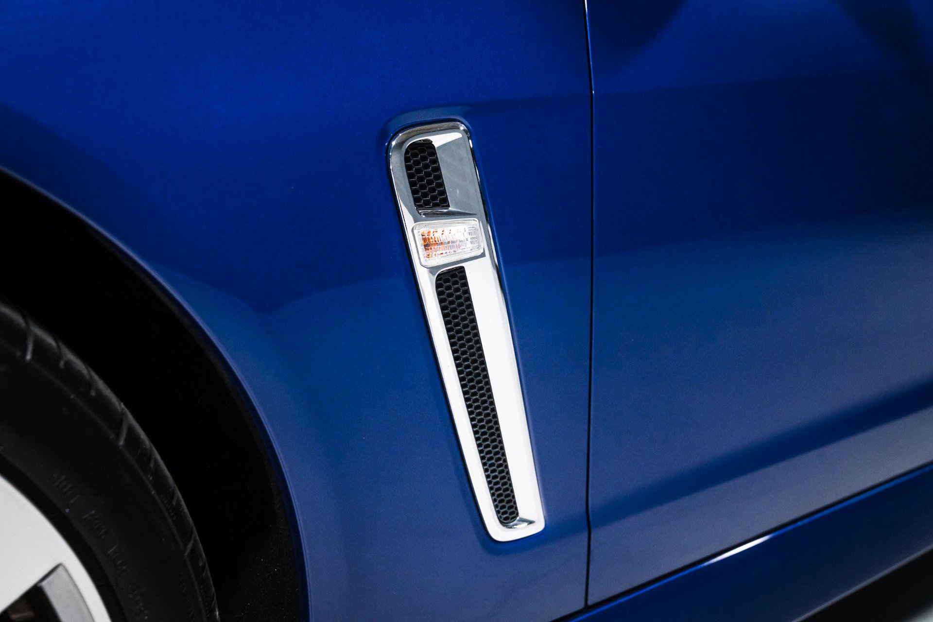 Used 2016 Chevrolet SS image 14