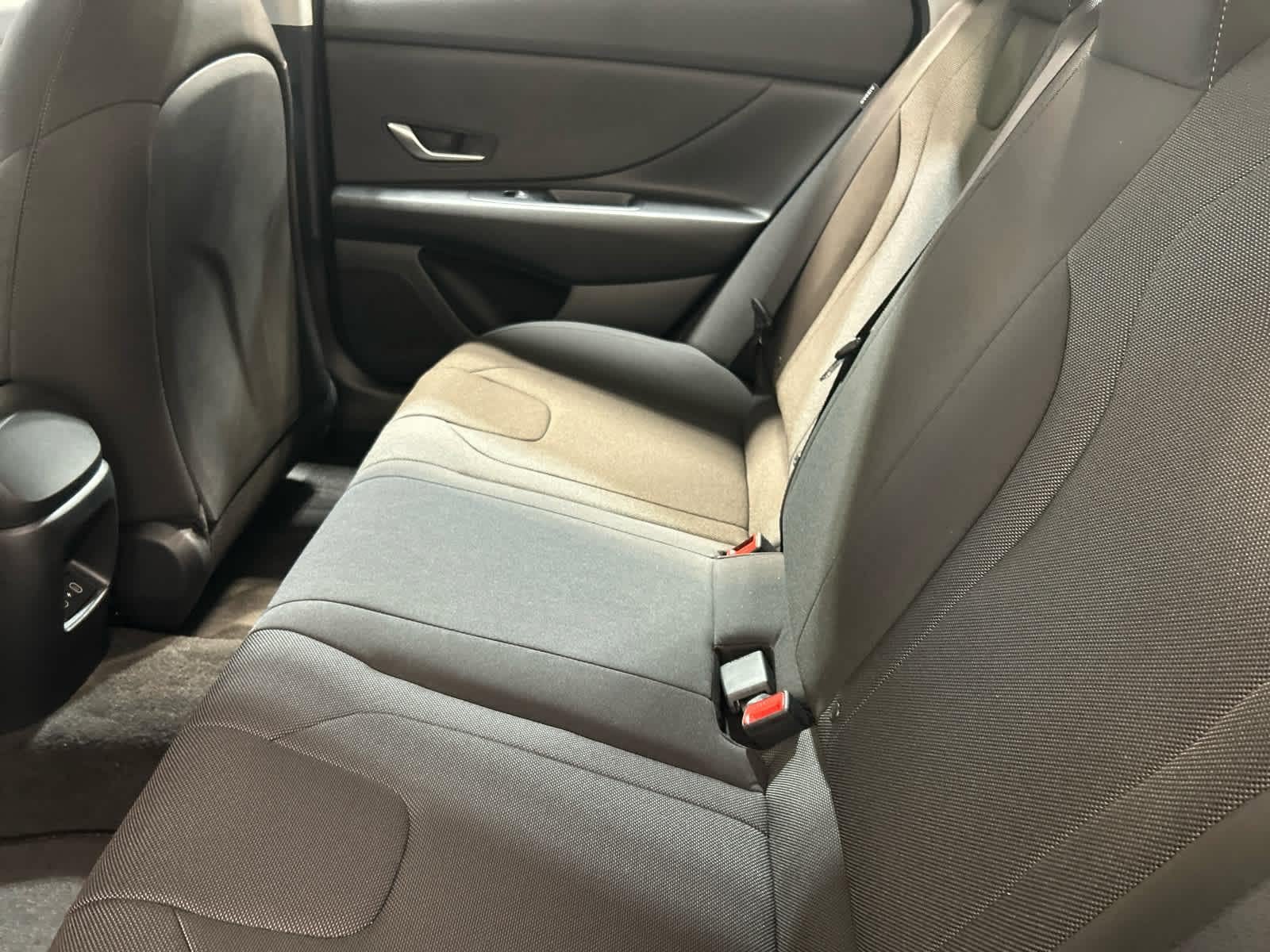 New 2026 Hyundai Elantra SE FWD image 5
