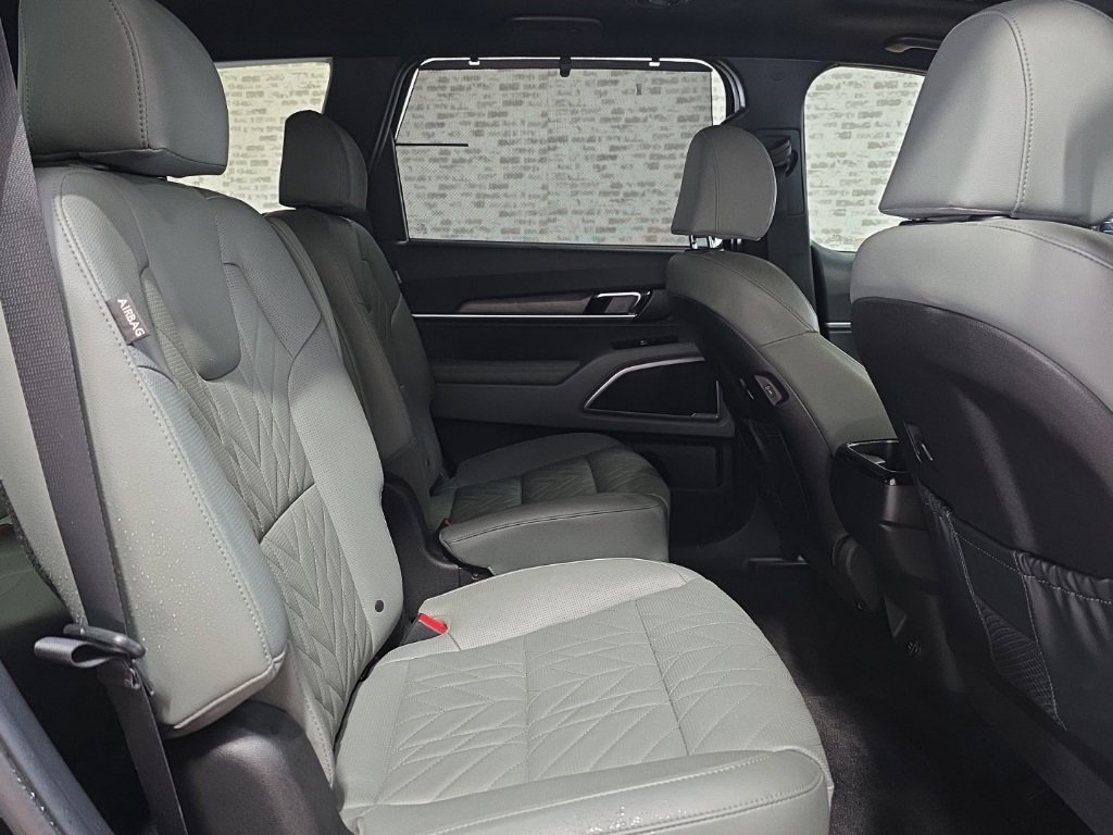 Used 2024 Kia Telluride EX X-Line image 11