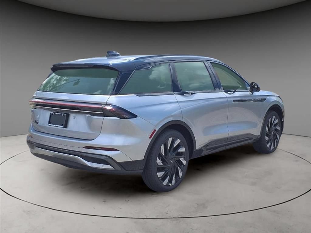 New 2025 Lincoln Nautilus Reserve w/ Jet Appearance Package AWD/4WD image 10