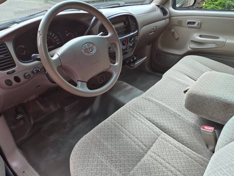 Used 2006 Toyota Tundra 2WD Regular Cab image 2