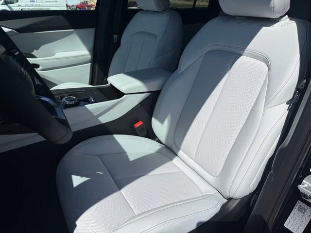 New 2026 Jeep Cherokee Limited AWD/4WD image 13