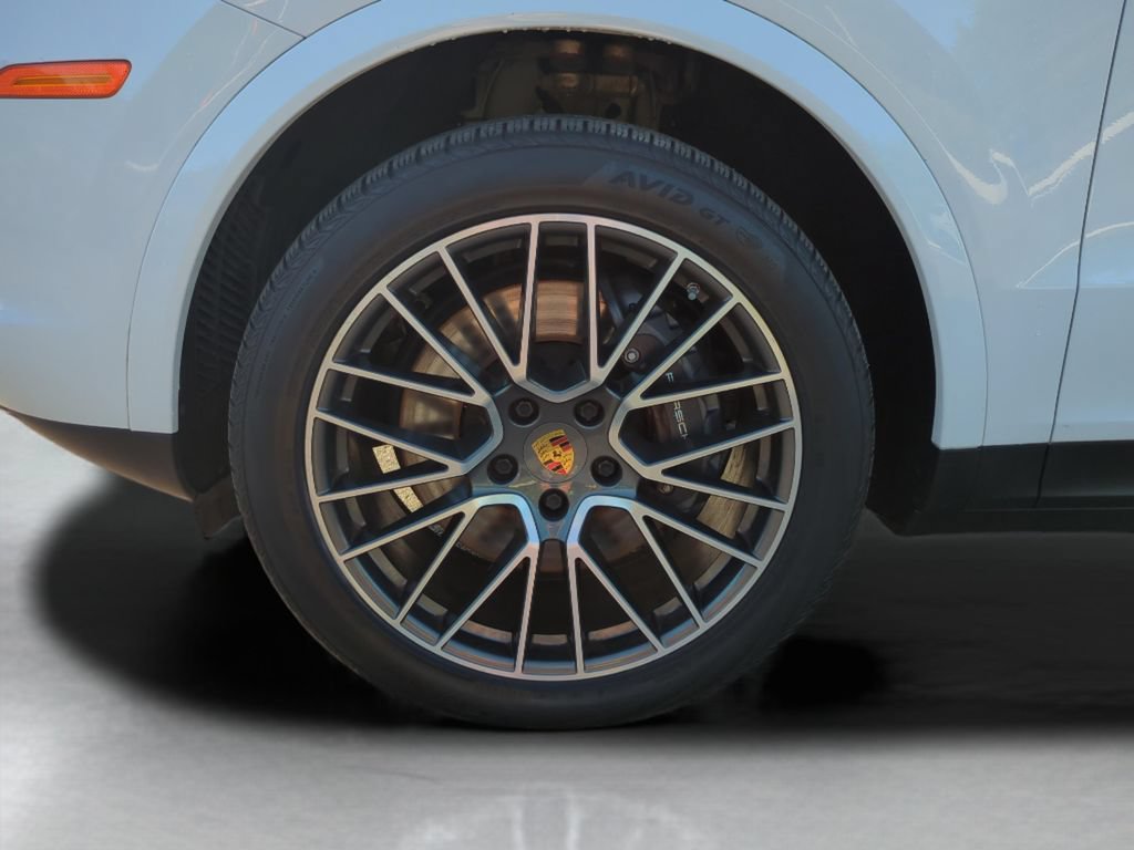 Used 2021 Porsche Cayenne AWD/4WD image 27