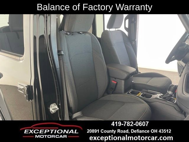 Used 2025 Jeep Wrangler Unlimited Sahara image 46