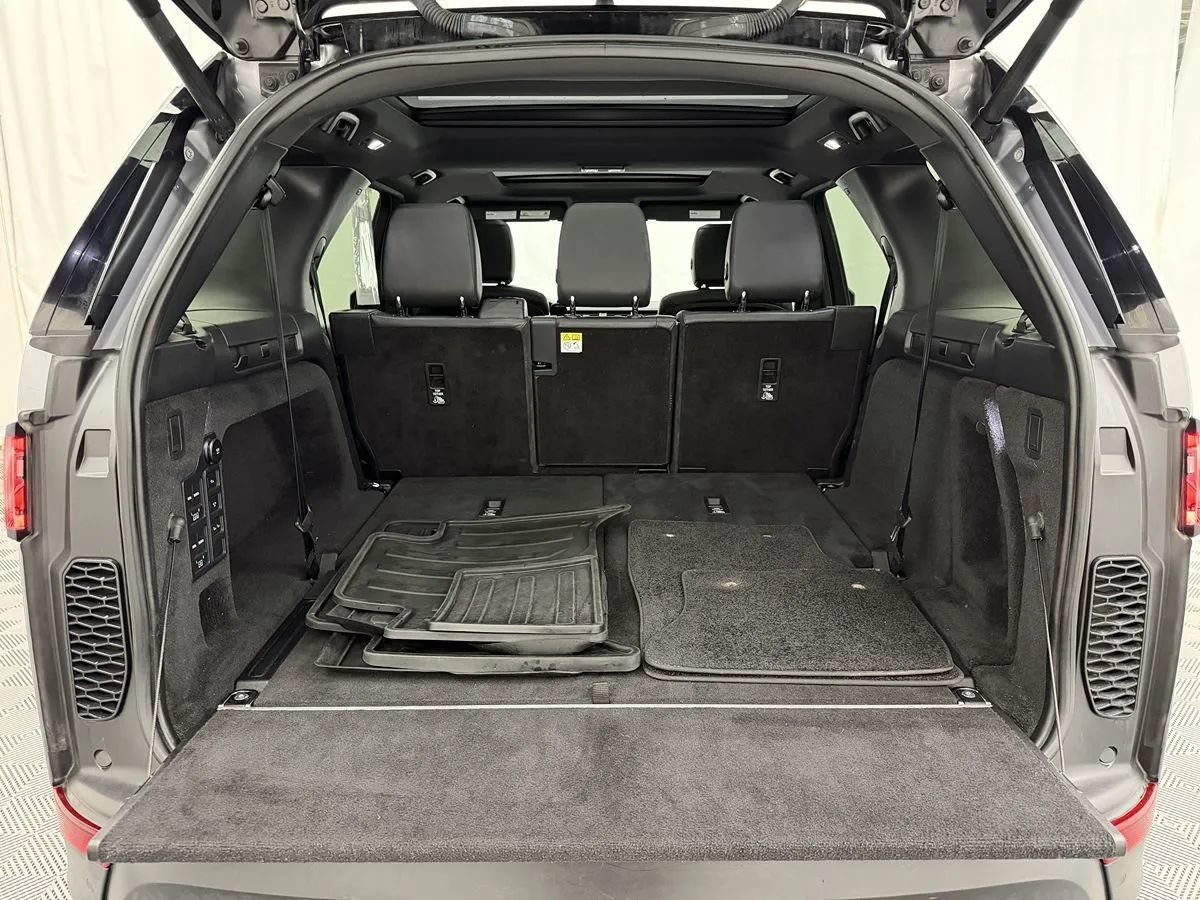Used 2020 Land Rover Discovery HSE AWD/4WD image 47